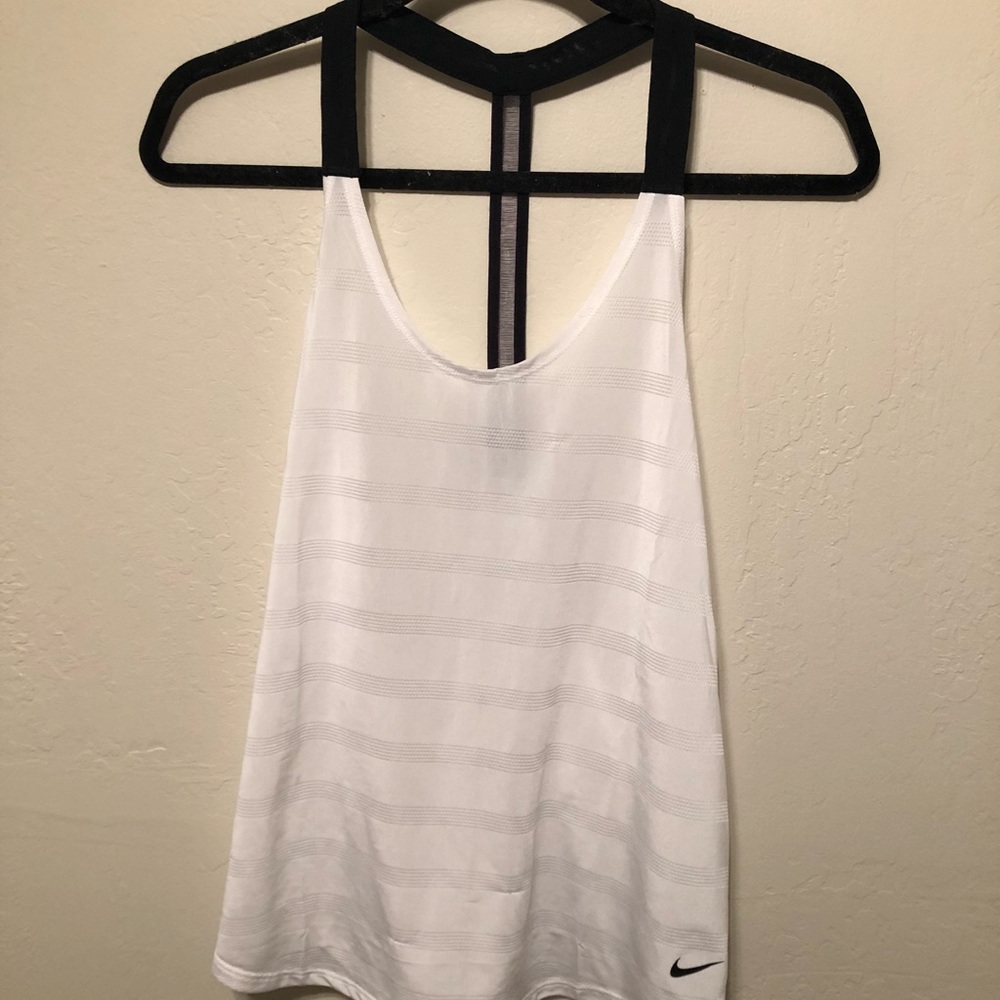 White nike workout tank